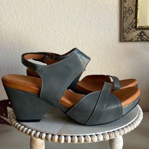 Gentle Souls Dolling leather upper and lining open sandal NEW size 10